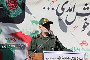 اجازه ندهیم ذلت و تسلیم بر این ملت سایه افکند