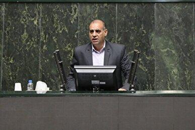 چراغی: آقای وزیر! در کدام کشور مردم برای یک ترمیم ساده و کشیدن دندان هفته‌ها در صف می‌مانند؟ این کمبود نیست، فاجعه مدیریتی است + فیلم