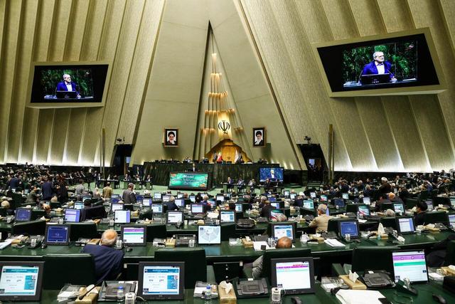 نمایندگان مجلس از پاسخ وزیر بهداشت قانع شد