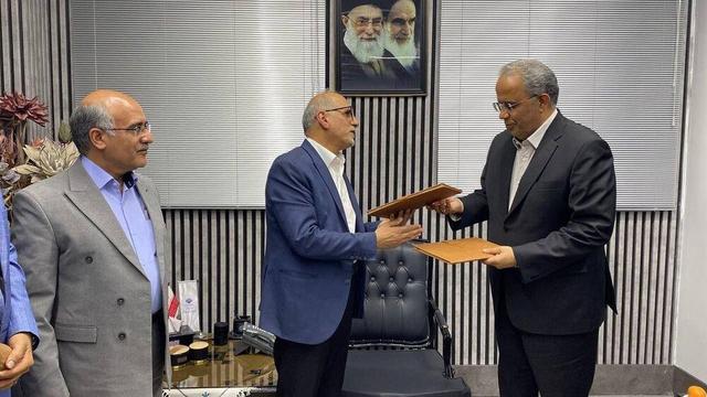 با حضور رئیس اورژانس کشور؛ تفاهم‌نامه تامین ۵۰ دستگاه آمبولانس در سیستان و بلوچستان امضا شد