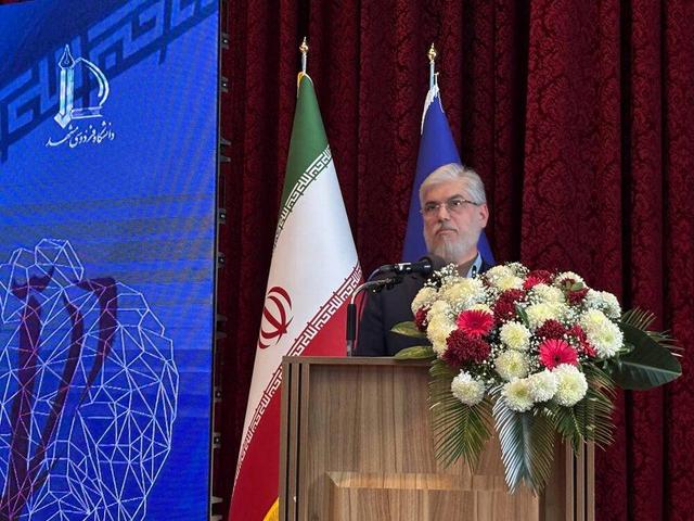 دانشگاه نقطه عطف پیشرفت کشور و نظام است