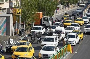 کاهش ترافیک صبحگاهی در معابر تهران همزمان با اجرای طرح زوج‌ و‌ فرد و محدودیت تردد خودروهای سنگین