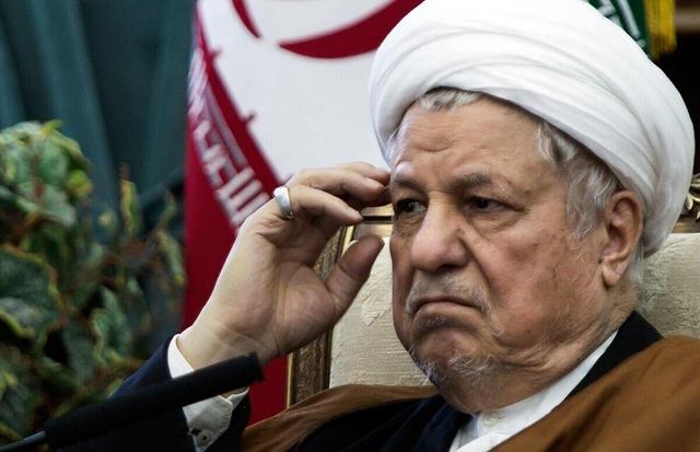 خاطرات هاشمی: به خاطر حکم ناروای دادگستری همدان [برای اعدام آقاجری] نظام ضرر کرده