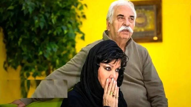 گریه تلخ بازیگر نقش «مادر علی کوچولو» در لحظه وداع با پیکر همسرش | ببینید