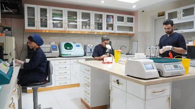 خدمات آزمایشگاهی در خطر تبدیل شدن به کالای لوکس | بیماران قربانی کاهش کیفیت خدمات نشوند