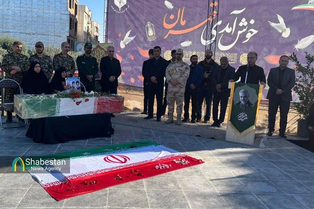 دانش‌آموزان و فرهنگیان خط مقدم جهاد تعلیم و تربیت هستند