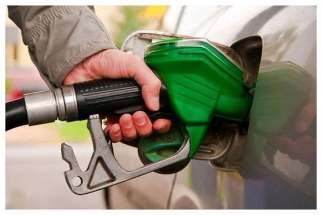 نرخ سوم بنزین ۵ هزار تومان شد