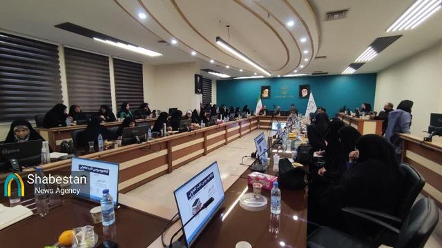 نشست مروجین کتاب کانون‌های مساجد کرمان