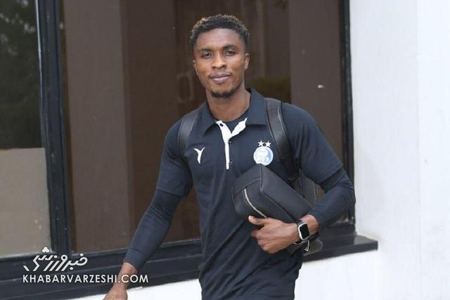 قرارداد ۳.۵ ساله کوجو با استقلال؛ چرا هنوز او را نمی‌بینیم؟