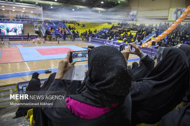 مسابقات ورزشی هفتخوان مادرانه در بیرجند برگزار شد