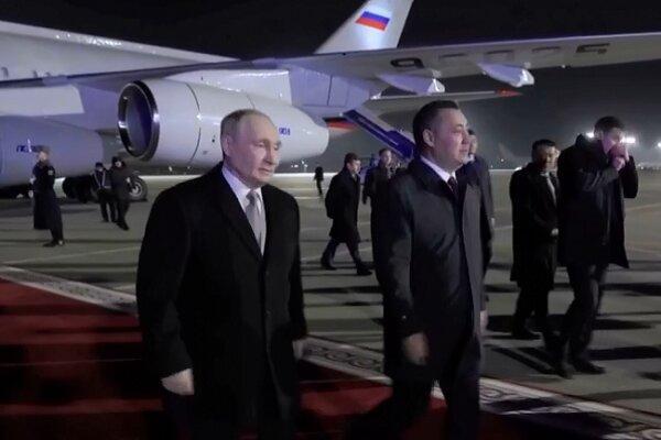 پوتین وارد قرقیزستان شد+ فیلم