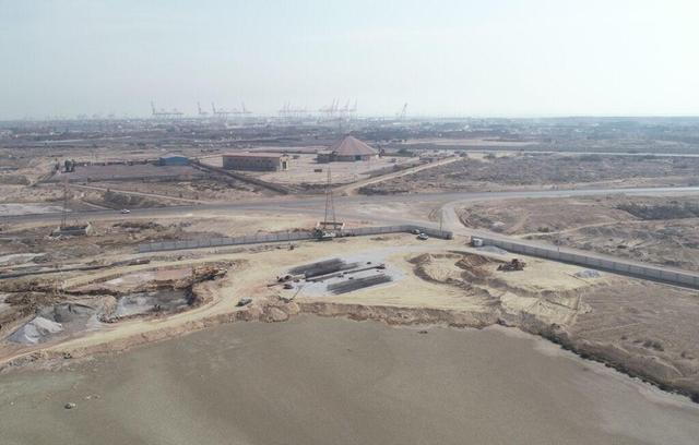 پنج پُل بندر شهید رجایی پیش از موعد مقاوم‌سازی و هوشمندسازی شد