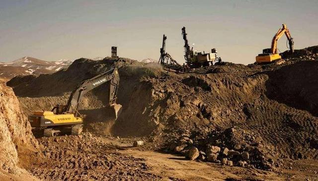 چالش‌های معادن در خراسان رضوی، از تعطیلی تا بحران سوخت