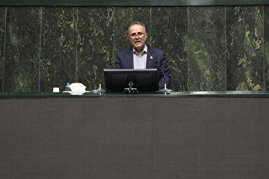 علیمردانی: اگر از حوزه هوش مصنوعی که درآمد‌های نجومی دارد مالیات نگیریم از کارمندی بگیریم که در معیشت خود مانده؟! + فیلم