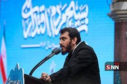 لحظاتی از شعرخوانی حماسی آقای مهدی رسولی در مراسم روز بسیج در حسینیه امام خمینی (ره) + فیلم