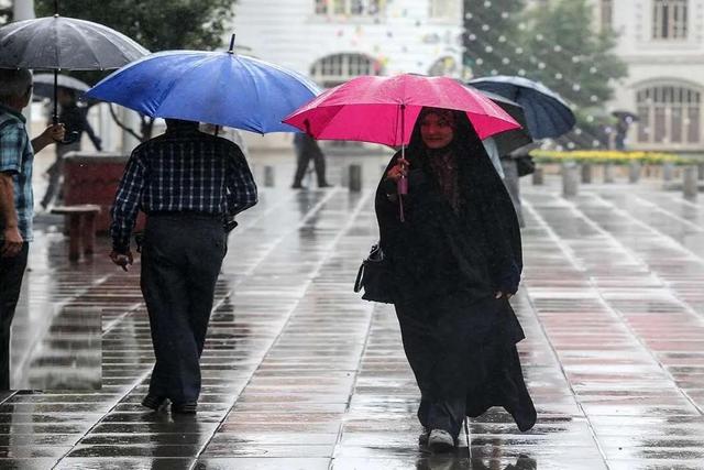 ورود سامانه بارشی به کشور از امروز/ ۱۰ شهر در محاصره آلودگی هوا
