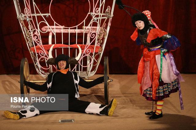  حفظ جشنواره تئاتر کودک در همدان اولویت وزارتخانه است