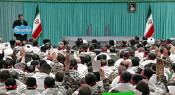 بگو فرعون را موسی به سوی نیل میآید / علی با ذوالفقار خود به اسرائیل میآید