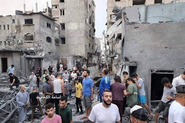 صف‌های طولانی برای خرید آیفون در غزه! + فیلم