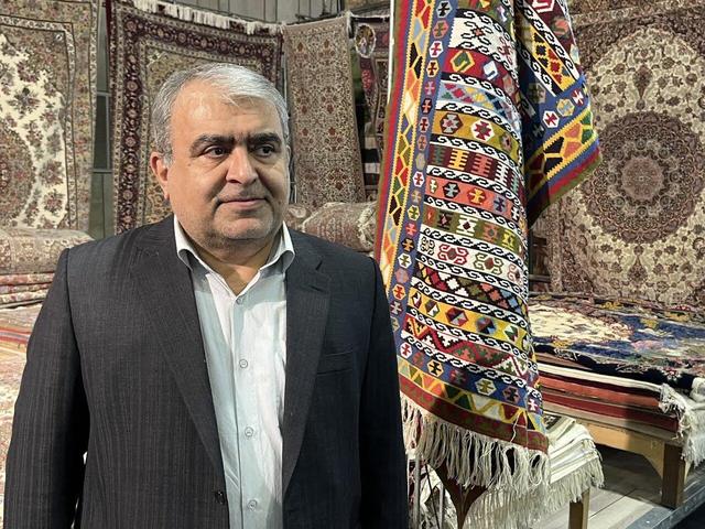 فرش قم سرمایه‌ای ملی با ظرفیت توسعه صادرات و اشتغال