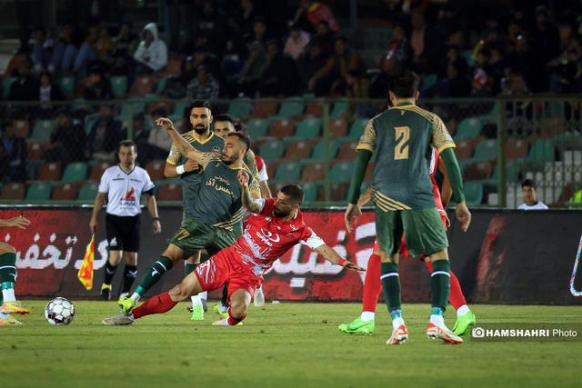 بله ما مهاجم پرسپولیس را می‌خواهیم | او اگر جدا نشود دو سه سال طول می‌کشد به حالت عادی برگردد