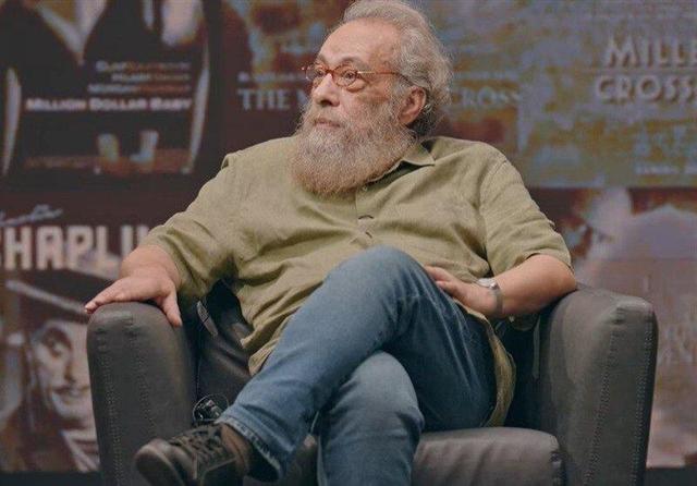 چرا با الفاظ رکیک به فراستی توهین می کنید!؟ | رفتار بی‌ادبانه و توهین‌آمیز مجری و سه مهمان شناخته‌شده