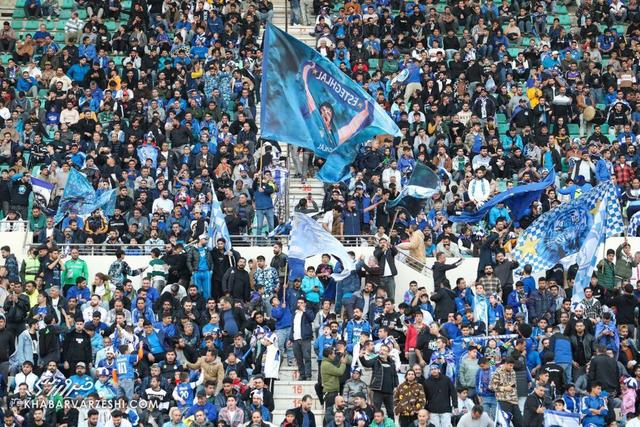 شعار تند استقلالی‌ها علیه یک پرسپولیسی!