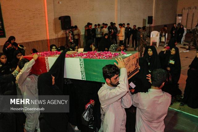 تشییع پیکر مطهر شهید گمنام در شهر هشتبندی