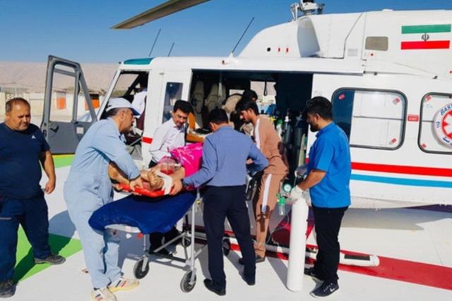 مأموریت تخصصی اورژانس هوایی بستک برای انتقال دو مصدوم تصادفی