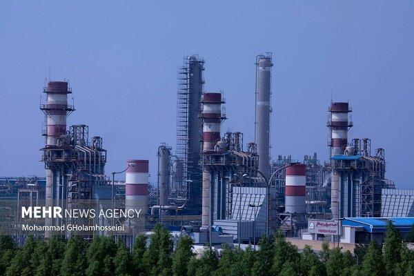 استاندار بوشهر: زنجیره ارزش پتروشیمی در استان توسعه یابد