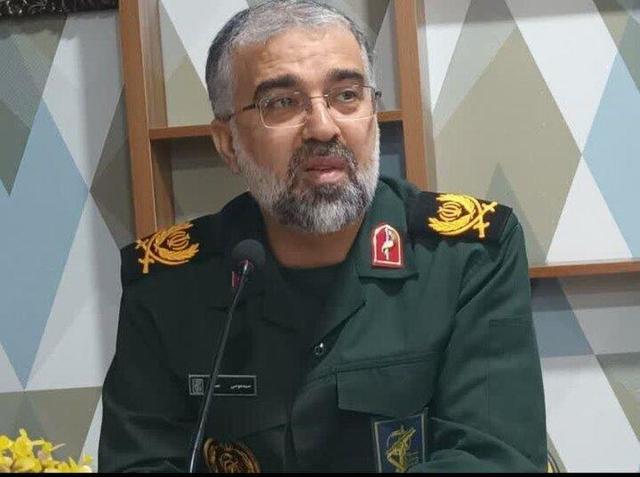 بسیج گفتمان زنده انقلاب است