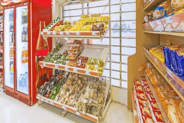 عرضه نان در سوپر مارکت‌های چهارمحال و بختیاری ساماندهی می‌شود