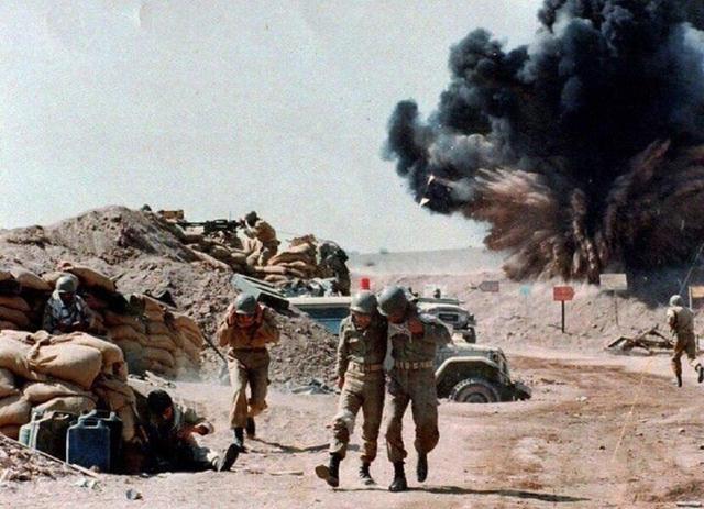 بسیجیان قهرمانان گمنام وطن؛ ایستاده در خط مقدم خدمت و ایثار