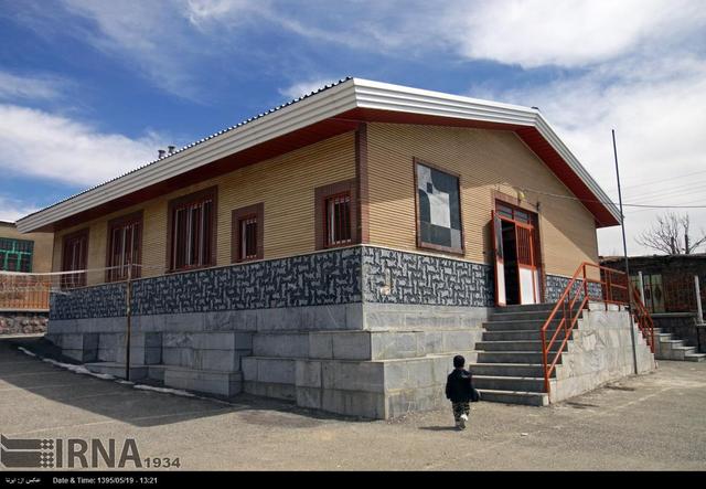 نهال مدرسه‌هایی که از دل دیه سایه‌سار امید شد