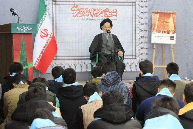 امام جمعه بیرجند: حفظ وحدت، وظیفه نسل جوان در پیاده‌سازی تمدن اسلامی است