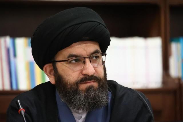 امام جمعه زنجان:‌ بسیجیان در خط مقدم جهاد نظامی و اقتصادی هستند