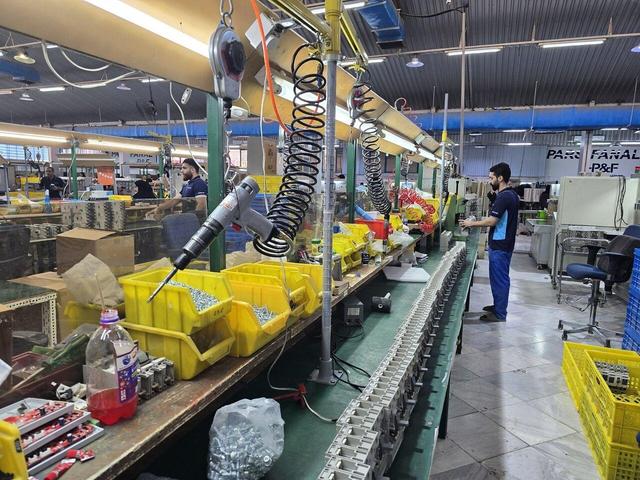 رییس کمیسیون صنایع مجلس: بخشی از مشکلات واحدهای صنعتی کرمانشاه همین هفته حل می‌شود