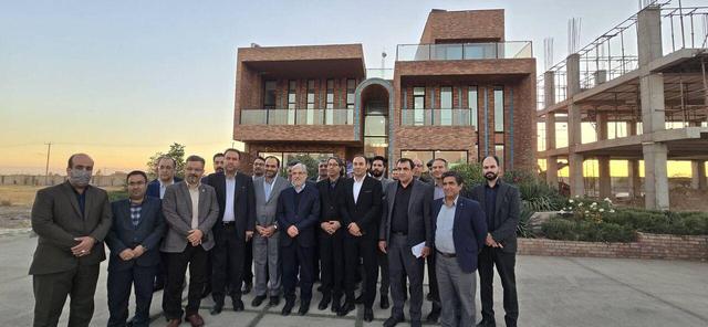 فیلم | بازدید وزیر علوم از مرکز رشد و دانشگاه نیشابور