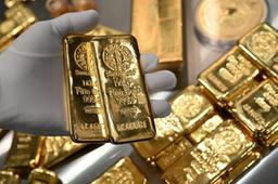 طلای جهانی برای نفس گیری ایستاد