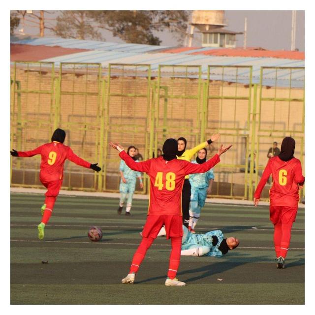 دختران فولادی نیم‌فصل دوم لیگ یک را با شکست شروع کردند