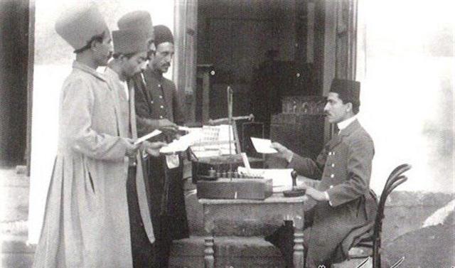 عکس/ قبض پست سفارشی در دوران ناصرالدین‌شاه