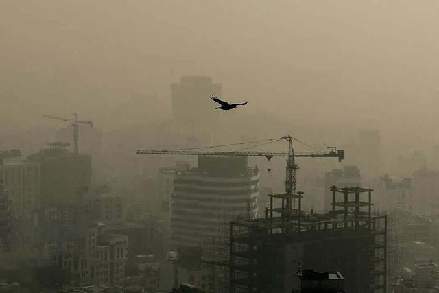 یک خلبان تصاویر آلودگی تهران را ثبت کرد + فیلم