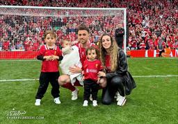 وداع دردناک با فوتبالیست فقید؛ دخترت یک ساله شد و تو نیستی... +تصاویر