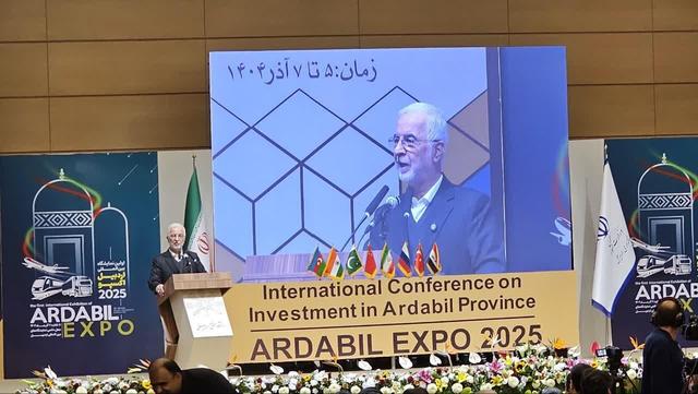 مومنی: استان اردبیل آماده جهش در همکاری‌های اقتصادی است