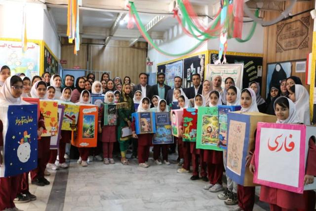 باشگاه کتابخوانی «دُختِ آفتو» در بندرعباس آغاز به کار کرد