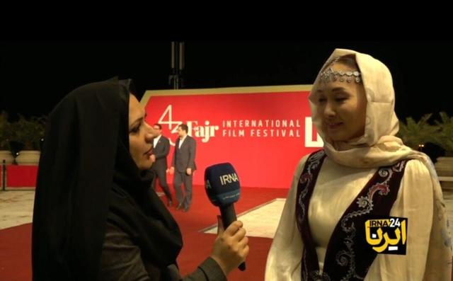 فیلم| بازیگر فیلم «معامله در مرز»: شیراز بسیار زیباست و عاشق سینمای ایرانم