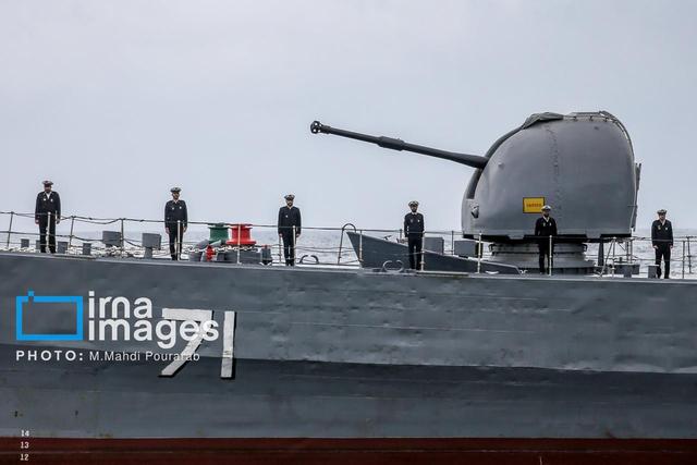 سرلشکر موسوی: نیروی دریایی برای پاسخ به هر تهدید احتمالی مهیا است 