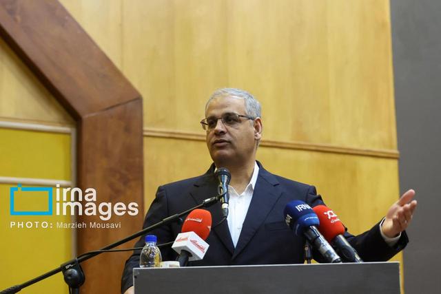 بیش از ۳۰ درصد نیروی کار رسمی متولد دهه ۷۰ به بعد هستند