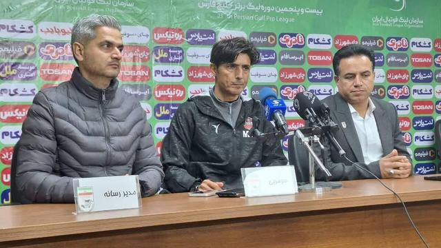 شمس آذر مستحق شکست نبود/ داور سر تیم ما را برید و حقمان ضایع شد 