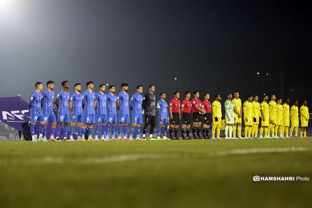 این دو بازیکن استقلال طوری رفتار می کنند انگار مدیر ۵ شرکت هستند | رضاییان ناراحت نشود متعصب نیست